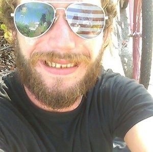 Meet your Posher, Raymond